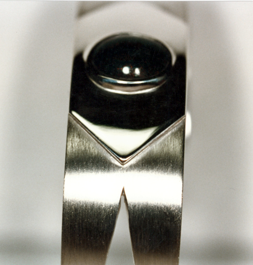 Picture of a big sterling and bloodstone bracelet. Fabricated.